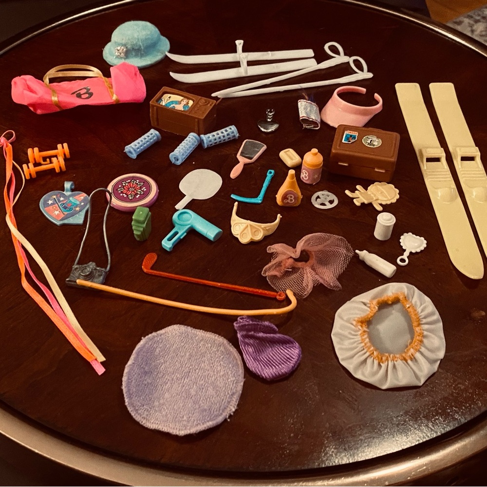 HUGE Lot of vintage Barbie Accessories Beauty Parlor Sports Travel